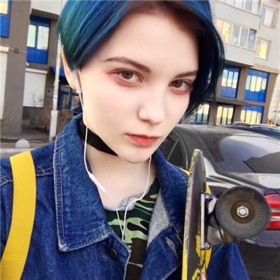 蓝月私服手游